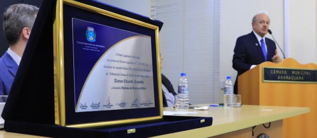 Vice-Presidente Dimas Ramalho recebe Diploma de Honra ao Mérito em Araraquara