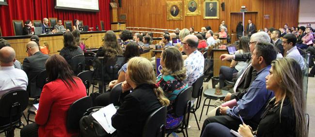 Especialistas debatem aplicação da Lei Geral de Proteção de Dados