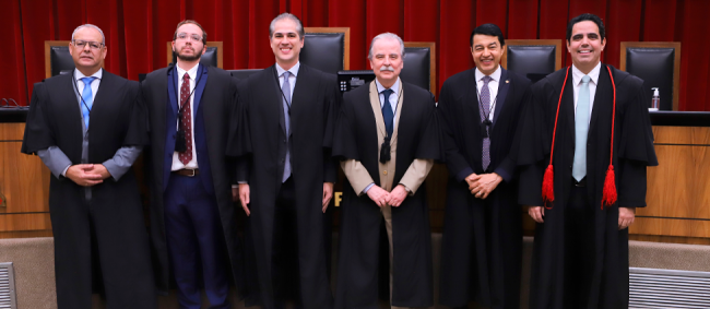 Conselheiro Carlos Cezar participa de primeira sessão no TCE; posse solene acontecerá no dia 8