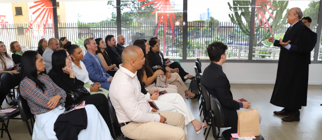 Estudantes de Direito da Faculdade ITES de Taquaritinga participam de visita monitorada no TCE