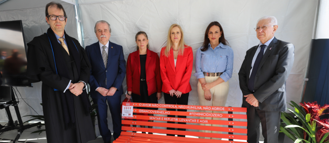 Tribunal de Contas inaugura o Banco Vermelho em apoio à Campanha ‘Agosto Lilás’