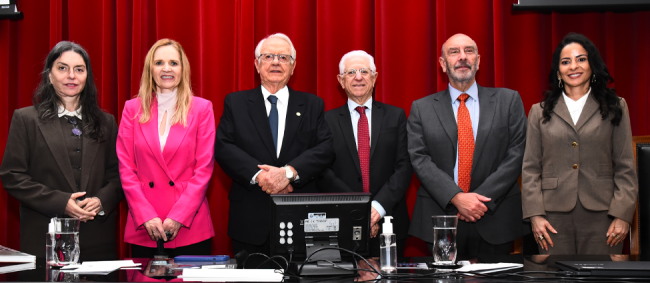 Ministros do STF Carlos Ayres Brito e Carlos Velloso encerram Congresso Internacional de Direito Financeiro e Cidadania