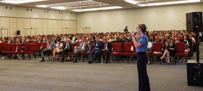 Em palestra para servidores, especialista fala sobre papel da fiscalização no aprimoramento do Ensino 