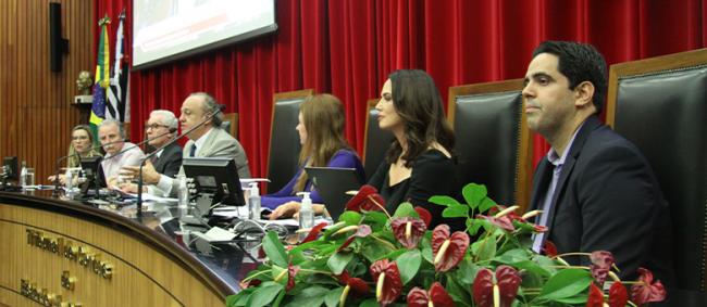 Violência contra mulher é tema de debates no Tribunal de Contas