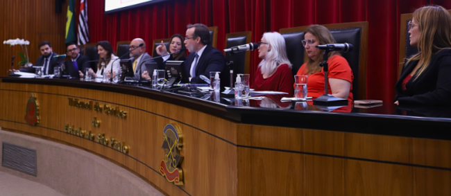 Especialistas em Direito Administrativo debatem Nova Lei de Licitações em Seminário