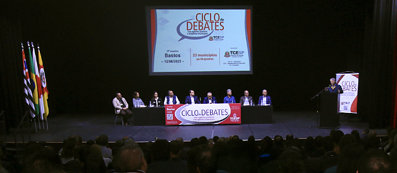 Bastos recebe lideranças políticas e gestores públicos em encontro do Ciclo de Debates do TCESP