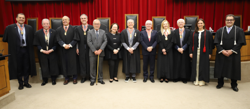 TCE homenageia autoridades públicas com Colar do Centenário e Medalha Washington Luís